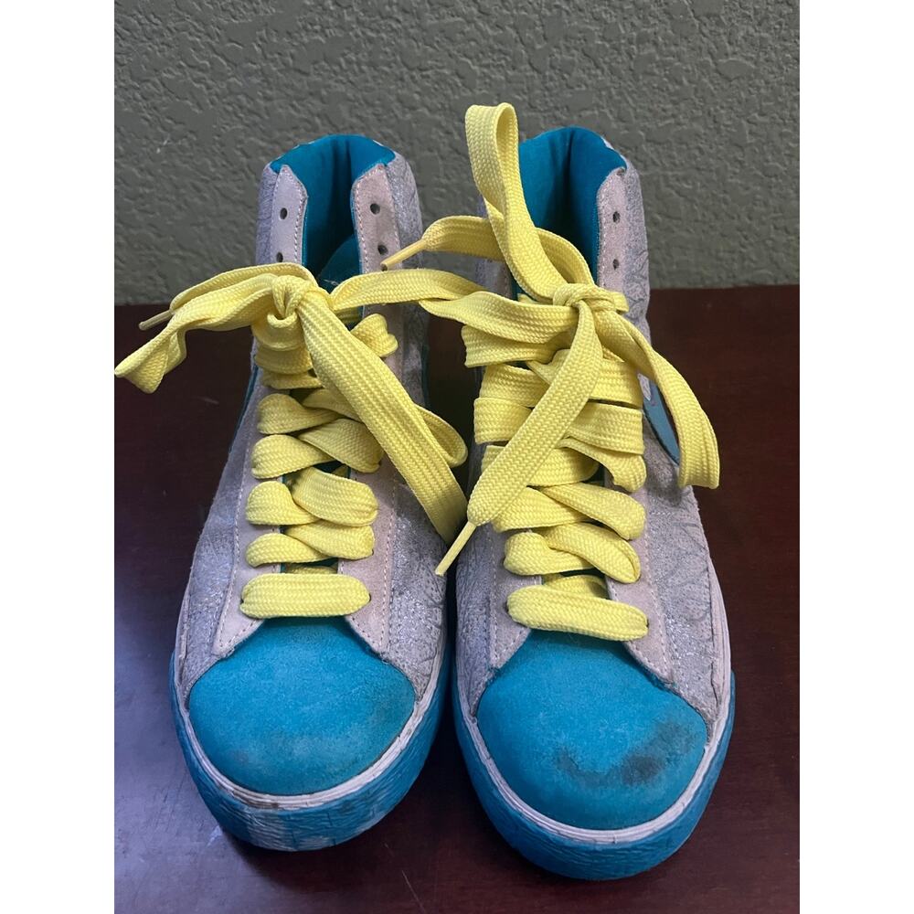 Nike Blazer Mid Suede Gray Blue Yellow High Top Sneakers Men's Size 8 USED